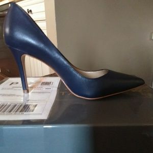 Ann Taylor pumps